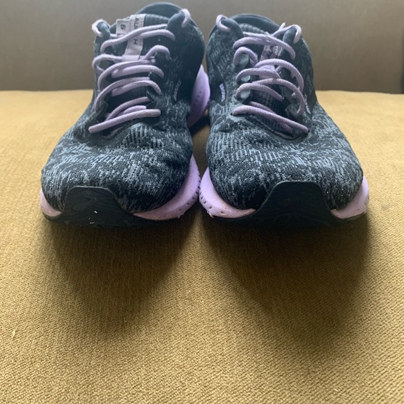 BROOKS Launch 6 size 9 womens shoe black grey purple - Picture 4 of 9